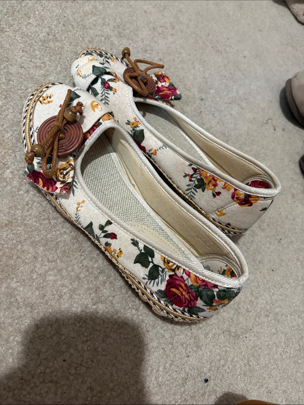 Floral Canvas Ballet Flats in Cream with Rose Print